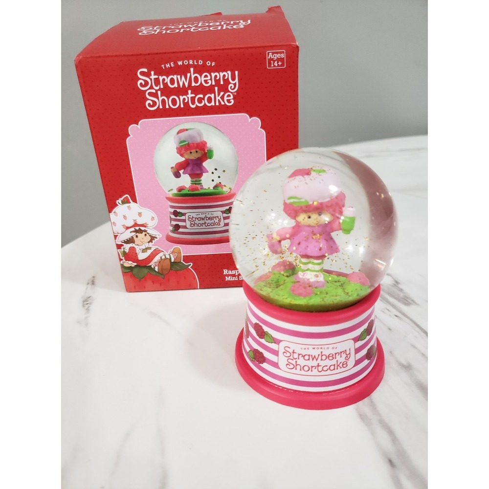 NEW OPEN BOX Strawberry Shortcake‎ Raspberry Tart Mini Snow Globe